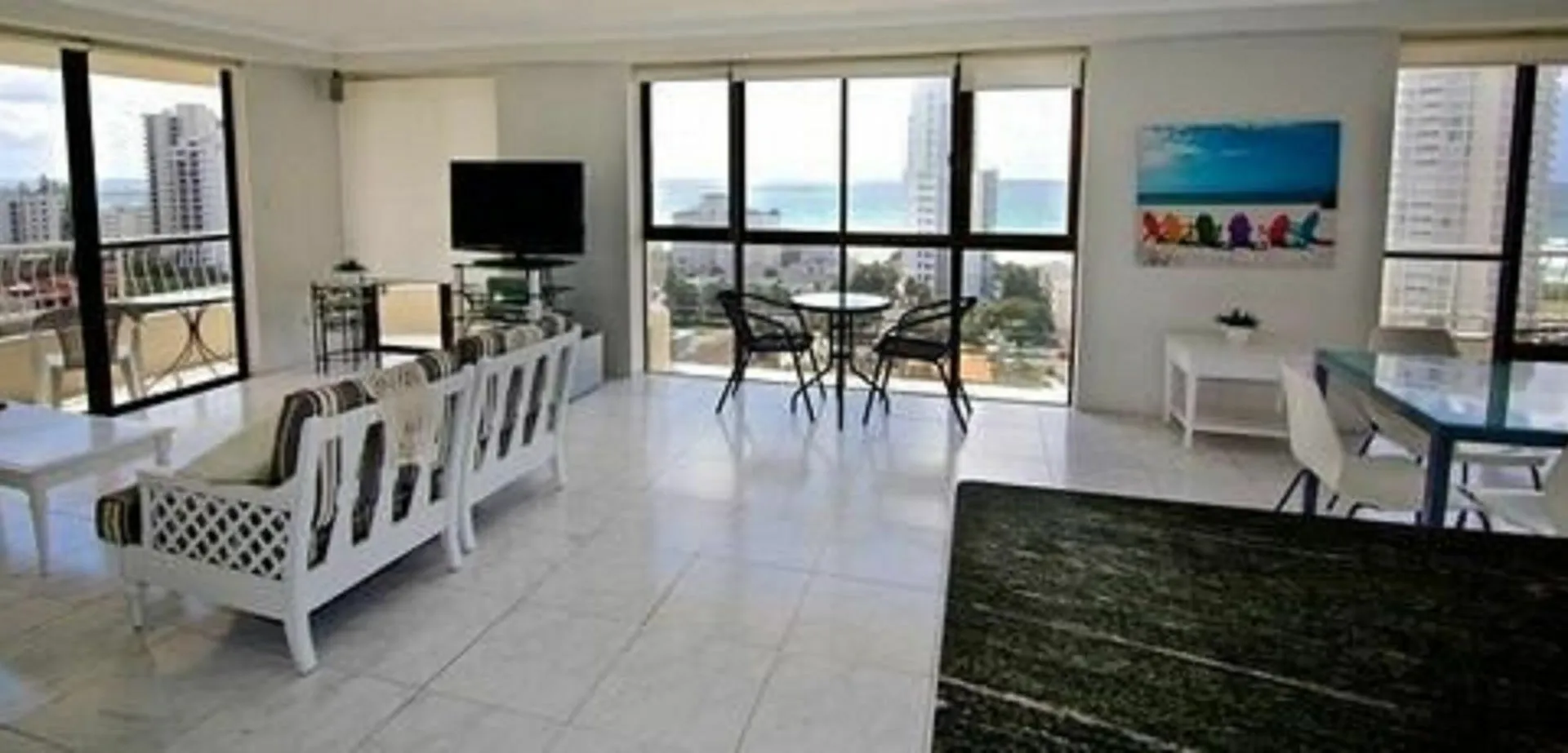 Lejlighedshotel Capricornia Apartments Gold Coast