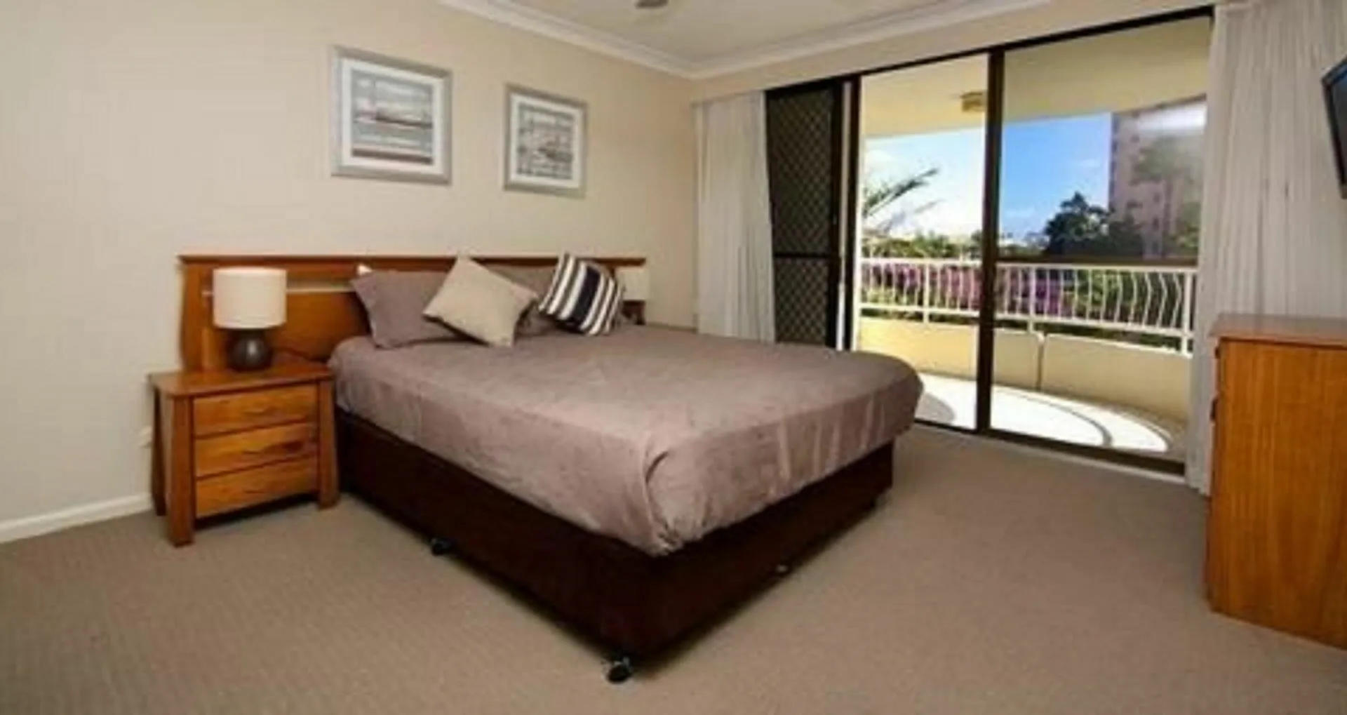 Capricornia Apartments Gold Coast Hotel apartamentowy