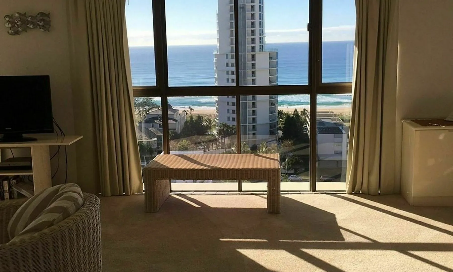 Aparthotel Capricornia Apartments Gold Coast