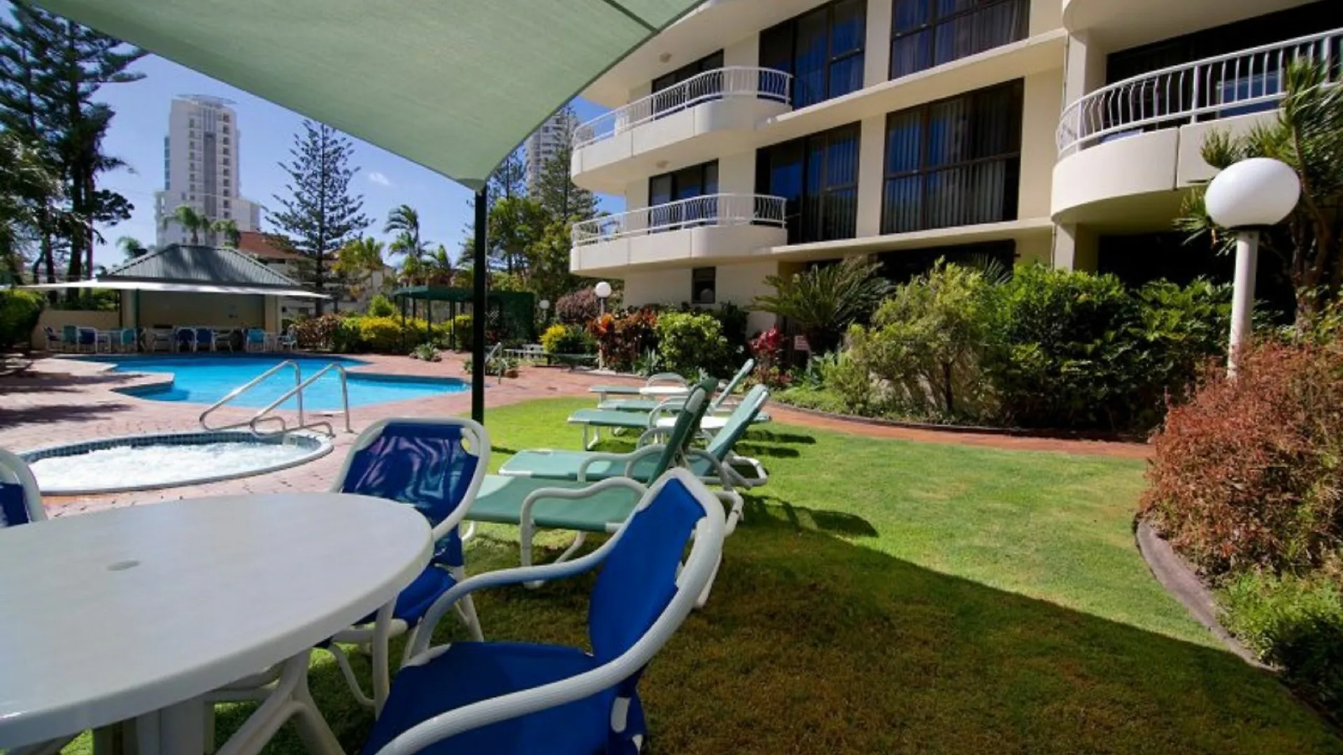 Capricornia apartamentos Gold Coast Australia