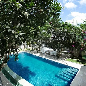 Oazia Villas Canggu Seminyak (Bali)